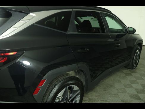 Used 2025 Hyundai Tucson SEL image 17