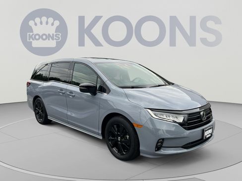 Used 2023 Honda Odyssey Sport image 10