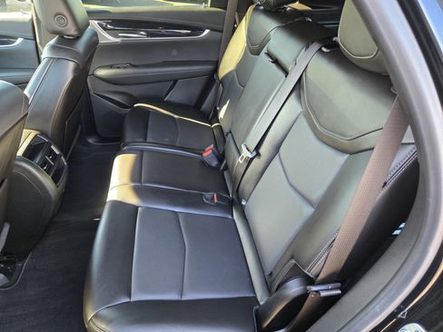 Certified 2025 Cadillac XT5 Premium Luxury image 10