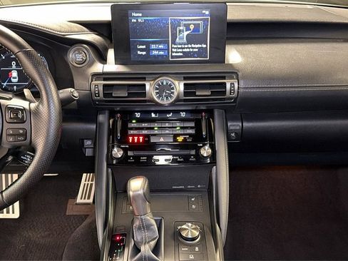 Certified 2022 Lexus IS 350 F Sport image 15