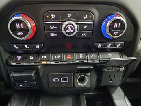 Used 2022 GMC Sierra 2500 Denali w/ Denali Ultimate Package image 67