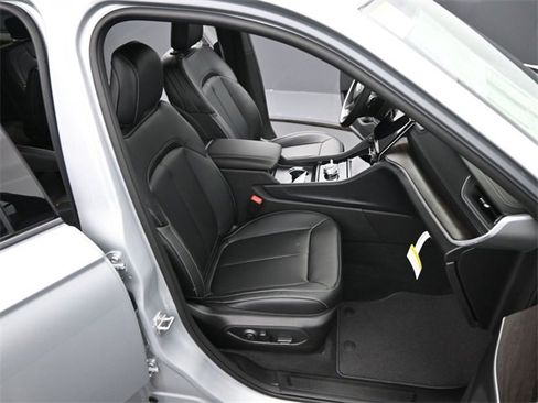 New 2025 Jeep Grand Cherokee L Limited image 21