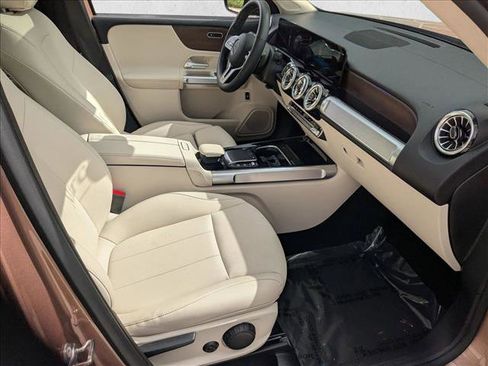 Certified 2022 Mercedes-Benz GLB 250 image 21