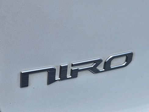 Used 2023 Kia Niro Wind w/ Wind Preserve Package FWD image 27
