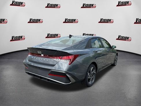 Certified 2025 Hyundai Elantra Sport image 5