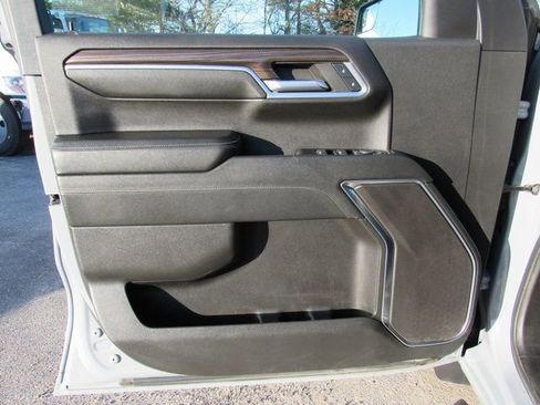 Used 2024 Chevrolet Silverado 1500 RST w/ LPO, Dark Essentials Package image 11