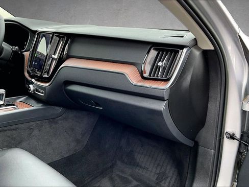 Certified 2023 Volvo XC60 B5 Plus w/ Protection Package Premier image 25