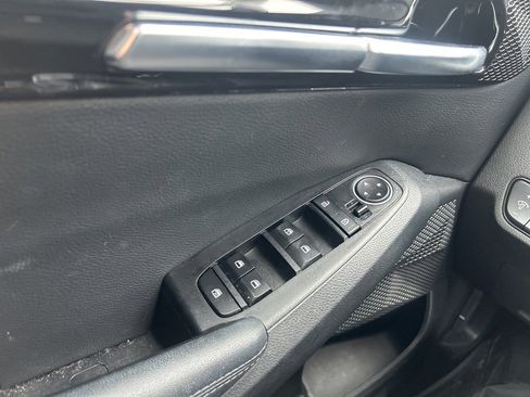 Certified 2022 Kia Seltos EX image 15