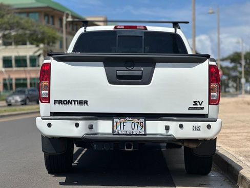 Used 2019 Nissan Frontier SV w/ Value Truck Package image 4