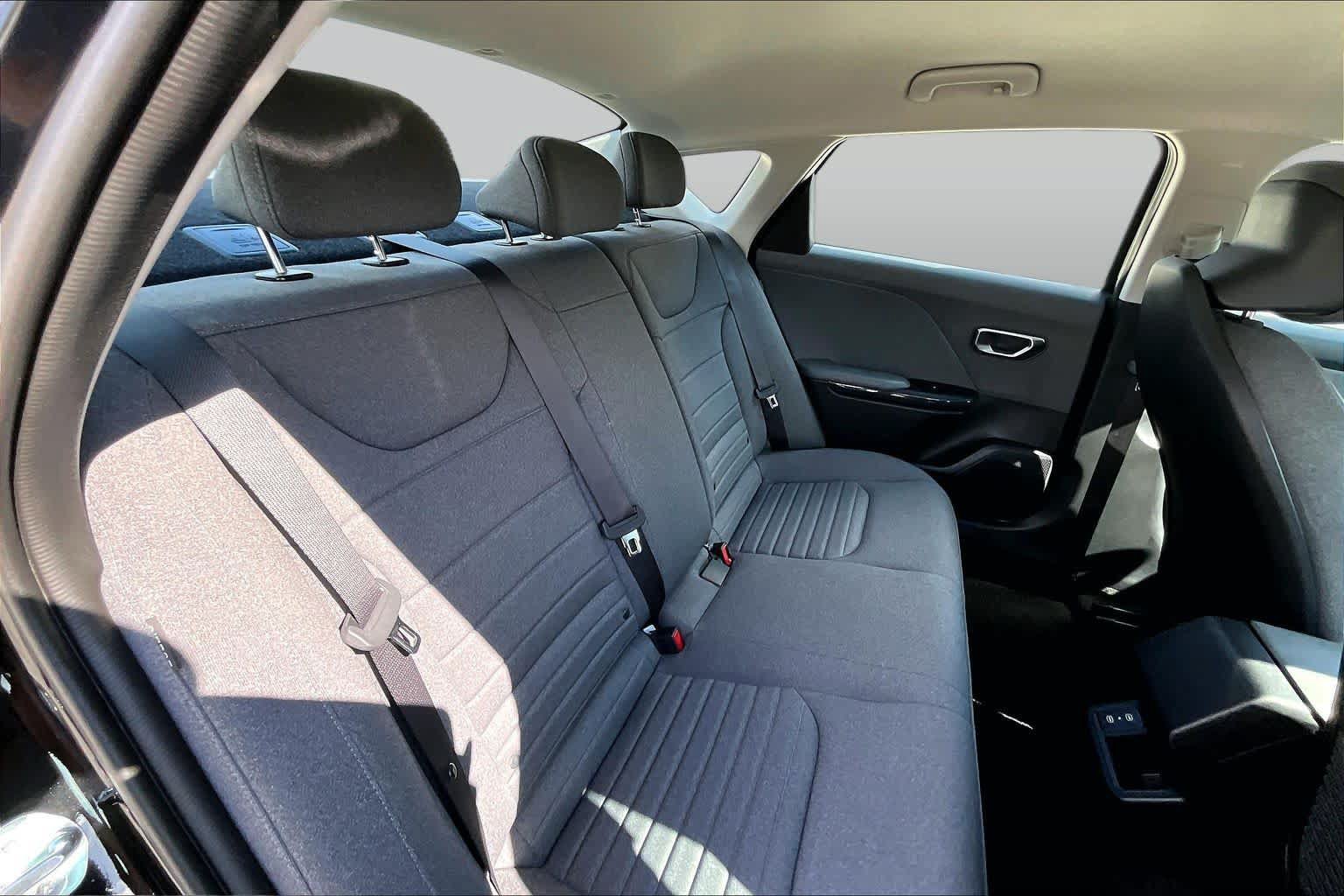 Used 2025 Kia K4 EX FWD image 19