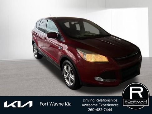 Used 2015 Ford Escape SE image 9