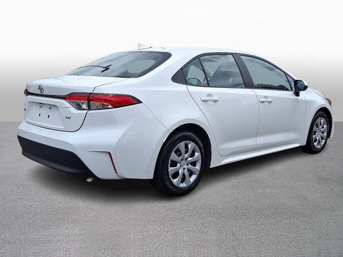 Used 2024 Toyota Corolla LE FWD image 4
