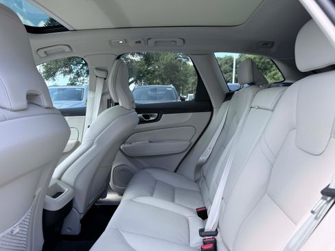 Certified 2024 Volvo XC60 B5 Plus w/ Protection Package Premier AWD/4WD image 11
