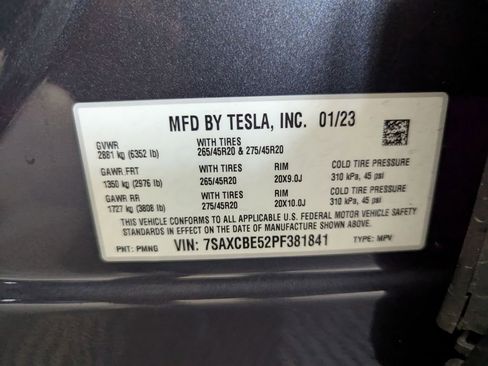 Used 2023 Tesla Model X image 29