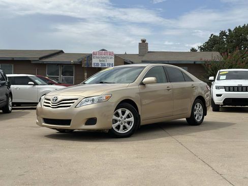 Used 2011 Toyota Camry LE w/ LE Extra-Value Pkg FWD image 18