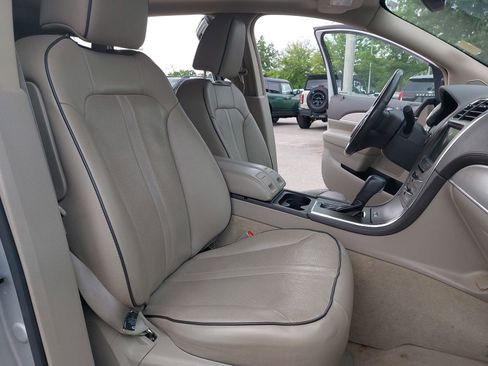 Used 2011 Lincoln MKX AWD w/ 102A Rapid Spec Order Code image 10