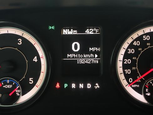 Used 2018 RAM 2500 Tradesman w/ Chrome Appearance Group image 9