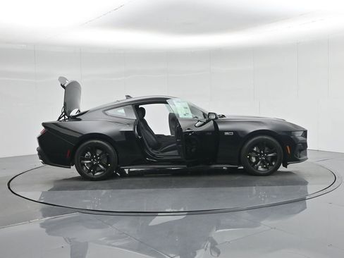 New 2026 Ford Mustang GT image 4