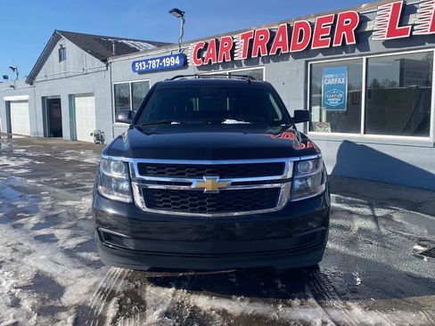 Used 2018 Chevrolet Suburban LT RWD image 3