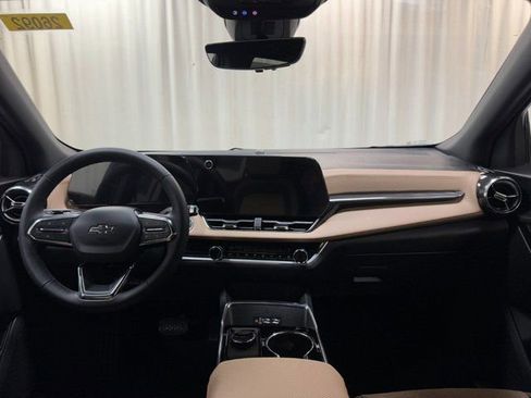 New 2026 Chevrolet Equinox ACTIV w/ Convenience Package III image 27