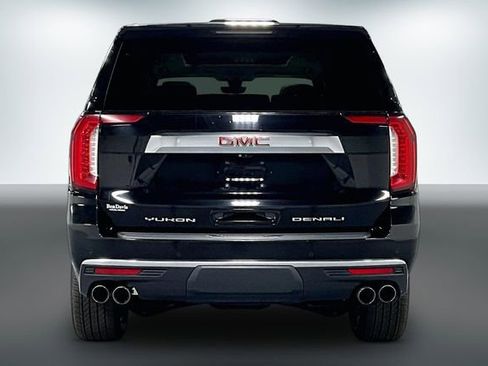 Used 2021 GMC Yukon Denali w/ Denali Premium Package AWD/4WD image 7