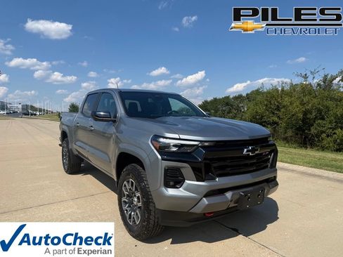 Used 2026 Chevrolet Colorado Z71 w/ Technology Package AWD/4WD image 1