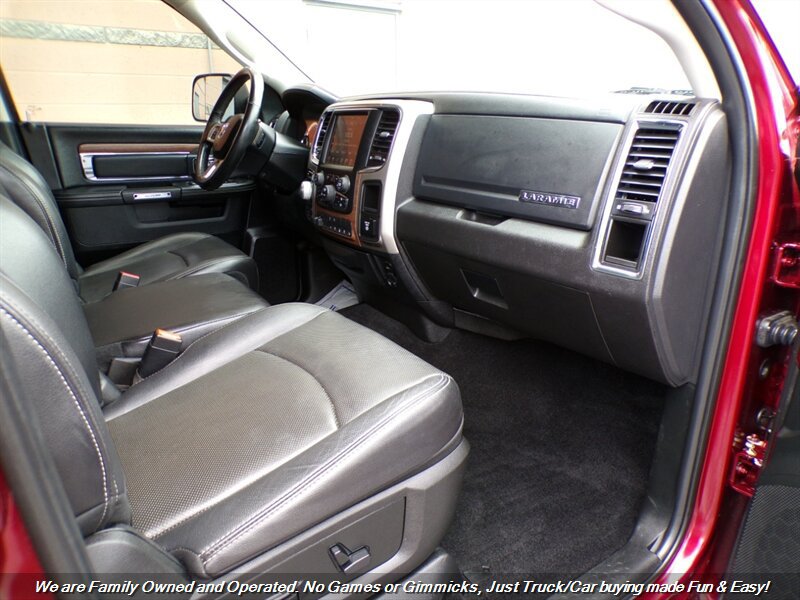 Used 2017 RAM 1500 Laramie w/ Convenience Group AWD/4WD image 32