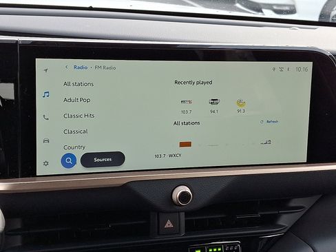 Used 2025 Toyota Crown Signia image 14