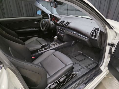 Used 2009 BMW 128i Coupe image 32