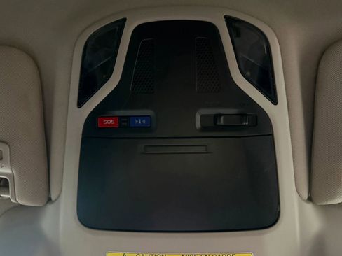 Used 2020 Subaru Outback Premium image 34