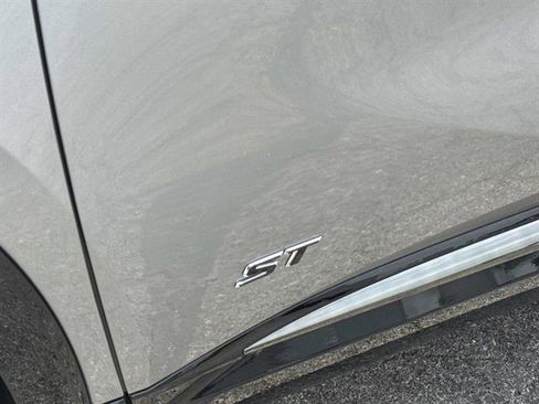 New 2026 Buick Envision Sport Touring AWD/4WD image 11