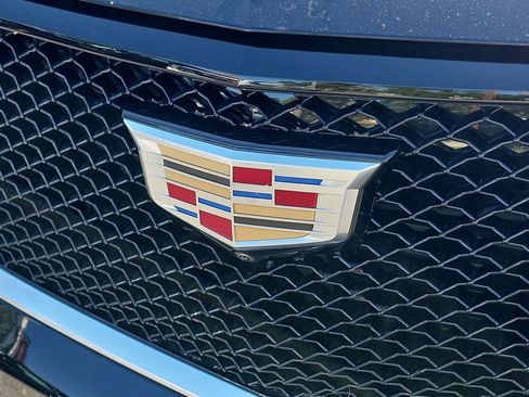 Used 2025 Cadillac XT6 Sport w/ Technology Package image 32