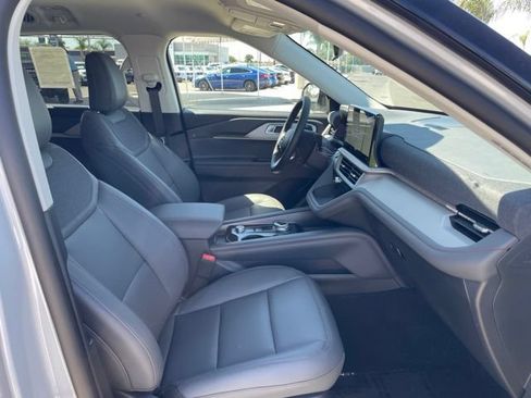 New 2026 Ford Explorer Active w/ Active Comfort Package RWD image 27