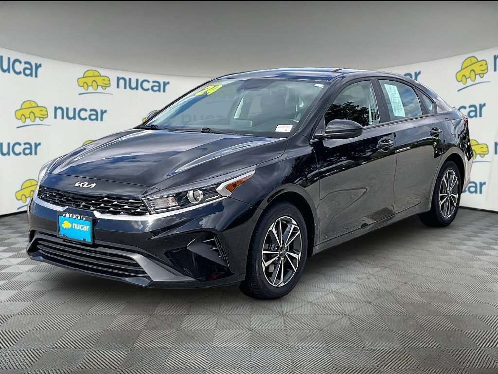 Certified 2024 Kia Forte LXS FWD image 3