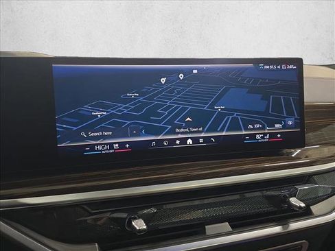 Used 2026 BMW X7 xDrive40i image 24