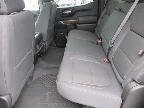 Used 2020 Chevrolet Silverado 1500 LT Trail Boss image 18