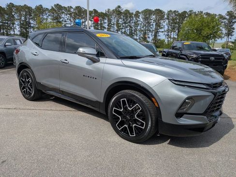Used 2023 Chevrolet Blazer RS w/ Driver Confidence II Package FWD image 2