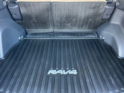Certified 2020 Toyota RAV4 LE w/ All Weather Liner Package AWD/4WD image 16