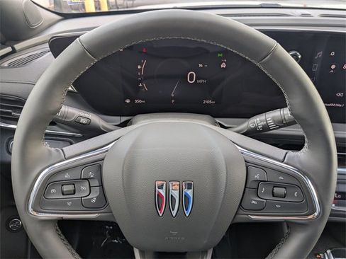 New 2025 Buick Envista Preferred w/ Convenience I Package image 31