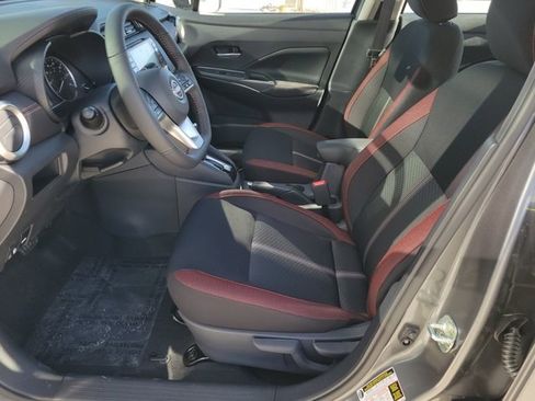 New 2025 Nissan Versa SR w/ Trunk Package image 6