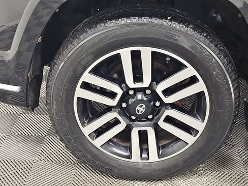 Used 2016 Toyota 4Runner SR5 AWD/4WD image 29