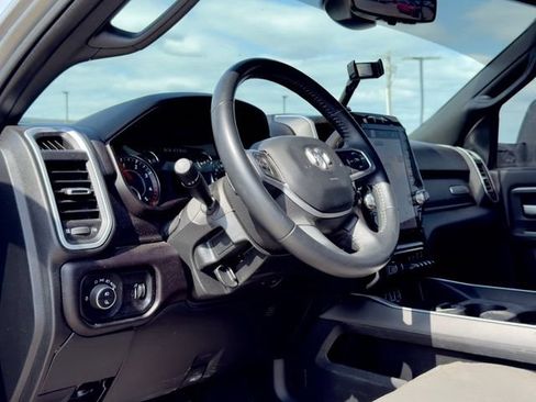 Used 2024 RAM 3500 Big Horn w/ Night Edition AWD/4WD image 17