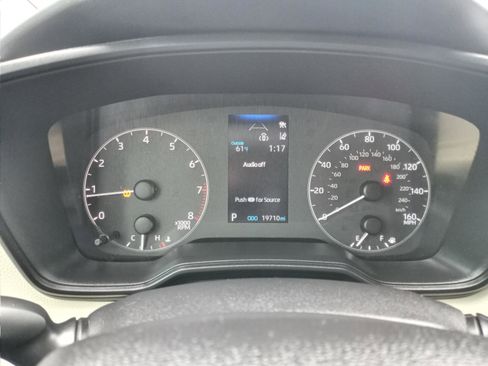 Used 2025 Toyota Corolla LE w/ Convenience Package image 8