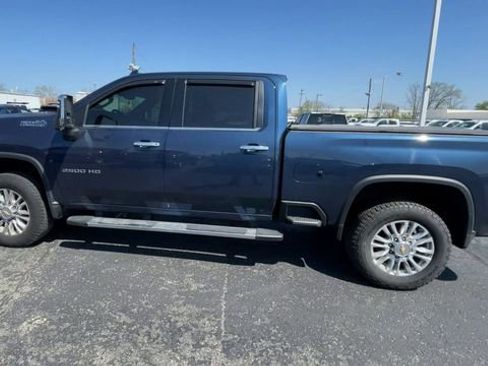 Used 2023 Chevrolet Silverado 2500 High Country w/ LPO, Hitch Package AWD/4WD image 7