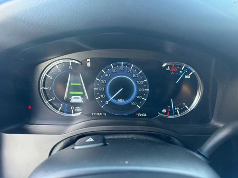 Used 2019 Cadillac Escalade Luxury AWD/4WD image 23