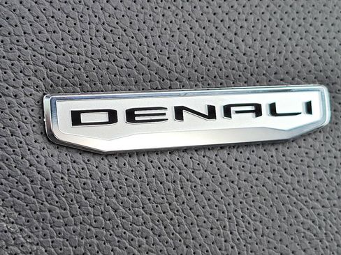New 2025 GMC Sierra 2500 Denali w/ Denali Reserve Package image 32