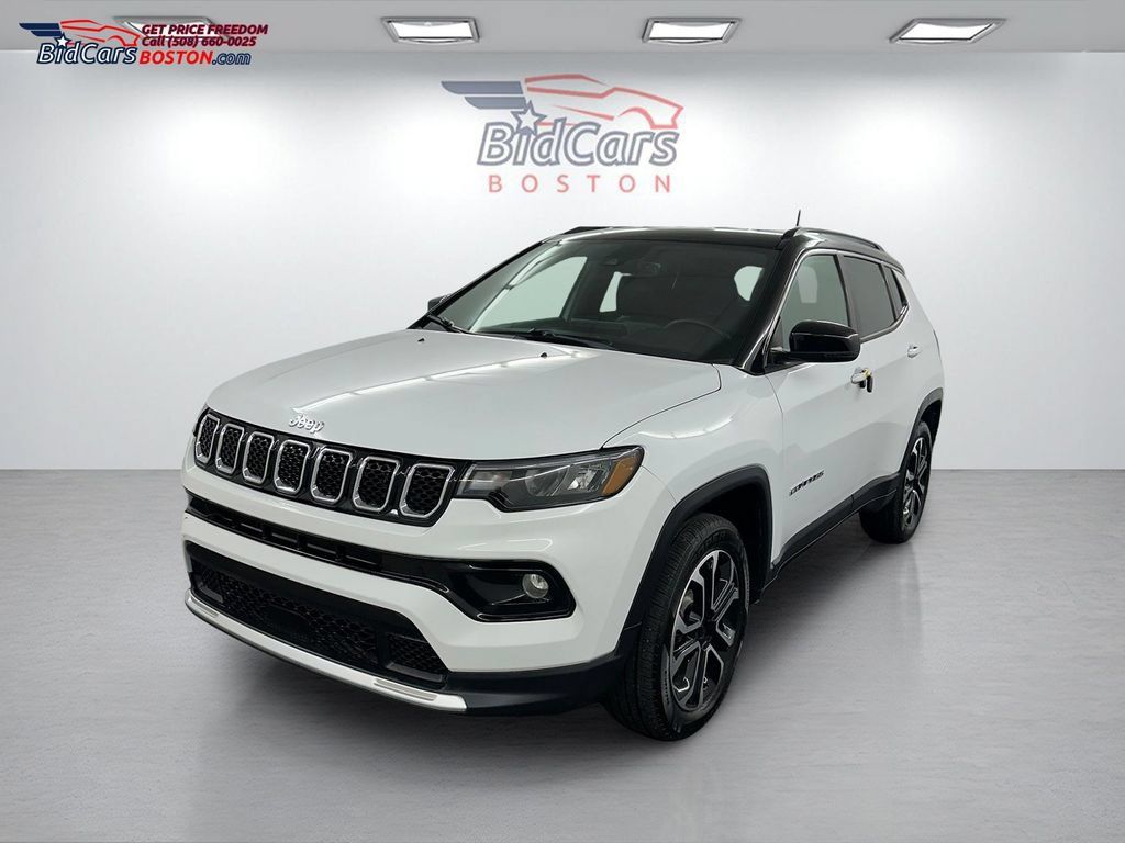 Used 2023 Jeep Compass Limited AWD/4WD image 1