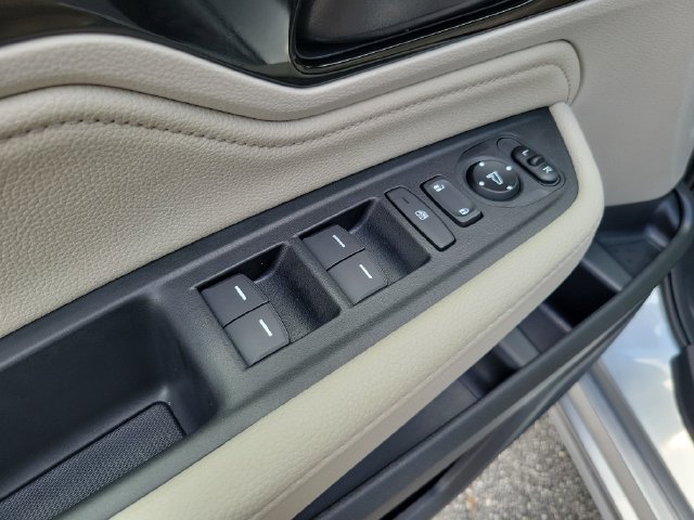 New 2026 Honda Odyssey Touring image 9