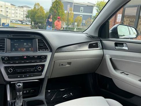 Used 2016 Hyundai Sonata Sport FWD image 20