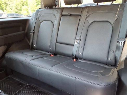 Used 2023 Land Rover Defender 90 S AWD/4WD image 17